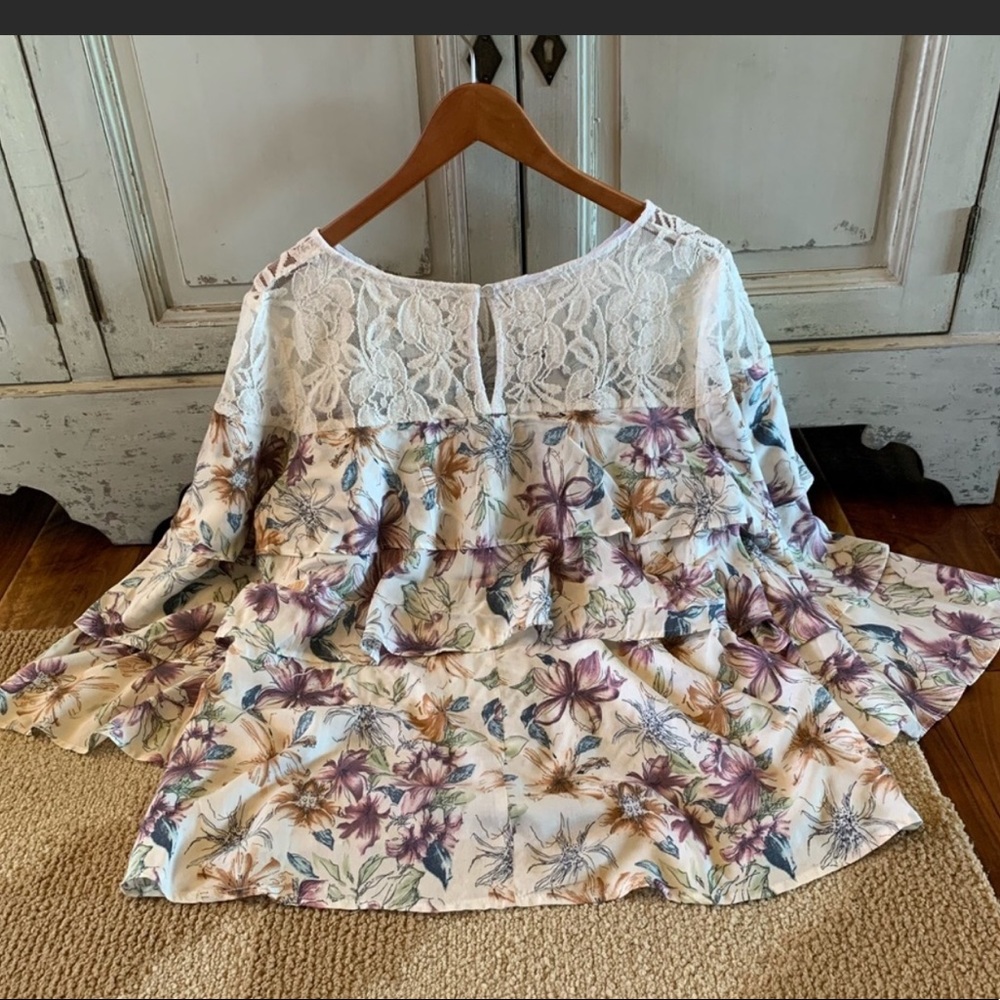 Boho Ruffle and Lace Spring Floral Blouse - Picture 3 of 4